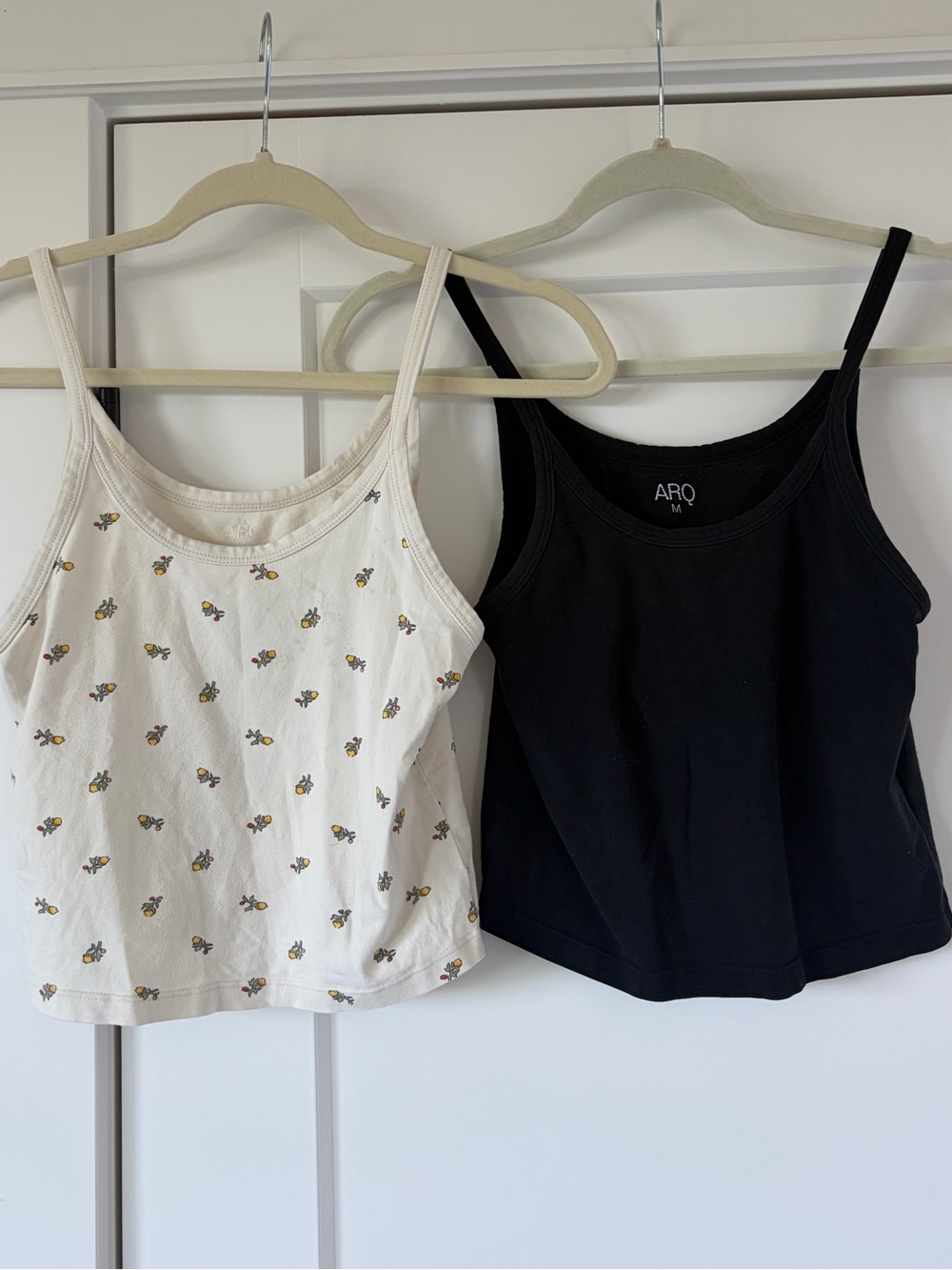 ARQ Medium Crop Tank Bundle of 2